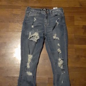 Hollister Ripped Curvy High Rise Skinny Jeans